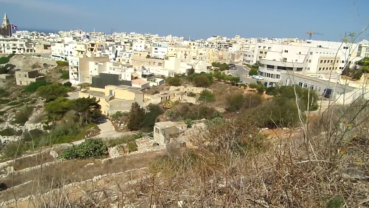 Blick über Mellieha und Ghadira Bay