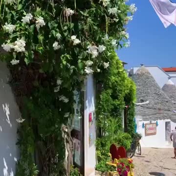 Amazing slideshow capturing the mesmerizing beauty of the Mediterranean