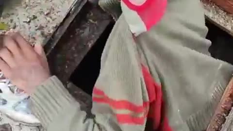 Illegal immigrants caught hiding in a drain in Serbia!