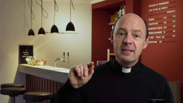 ER bereitet seine Apostel auf das Kreuz vor, aber vorher zeigt er ihnen das ZIEL!