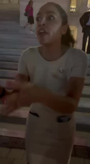 AOC admits Capitol Police held the doors open on Jan 6