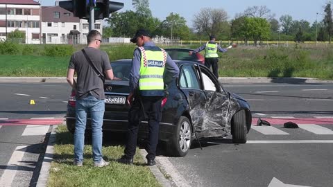 U prometnoj nesreći u Velikoj Gorici jedna osoba poginula, a četiri su ozlijeđen