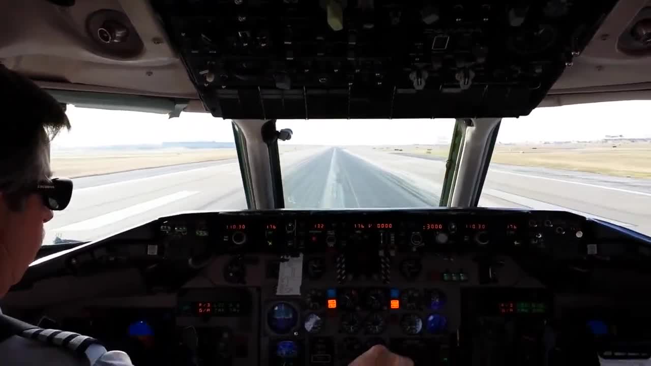 Landing in a 1994 MD-80 at DFW