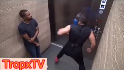 Mortal Combat Prank