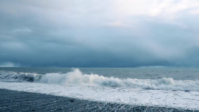 Waves Crashing in Slow Motion