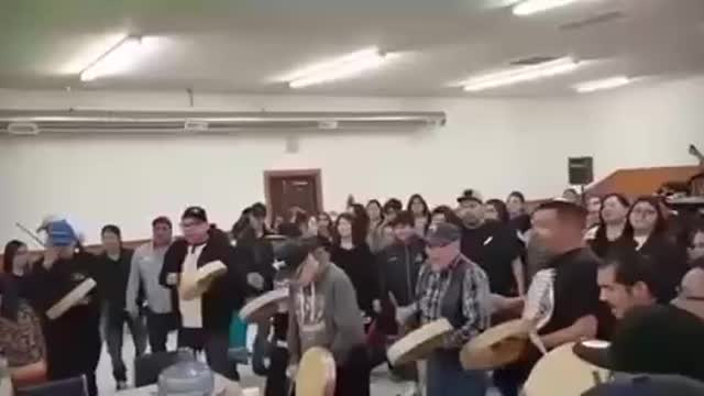 Canada Aboriginal Dance to Support the Truckers