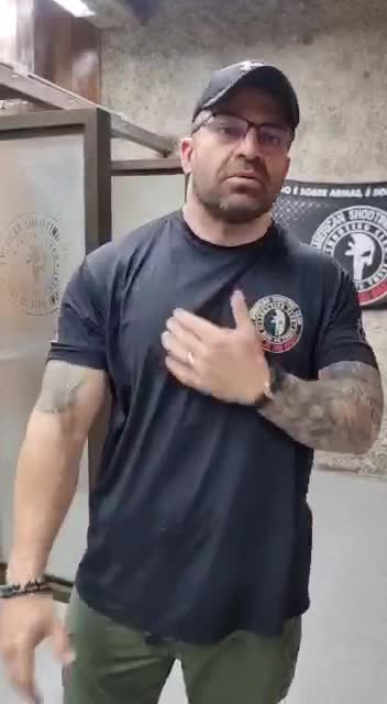 Cristina Kirchner (1953,Argentina) Presidente desde 2019 - Atentado - FARSA ! (2022,9,2)