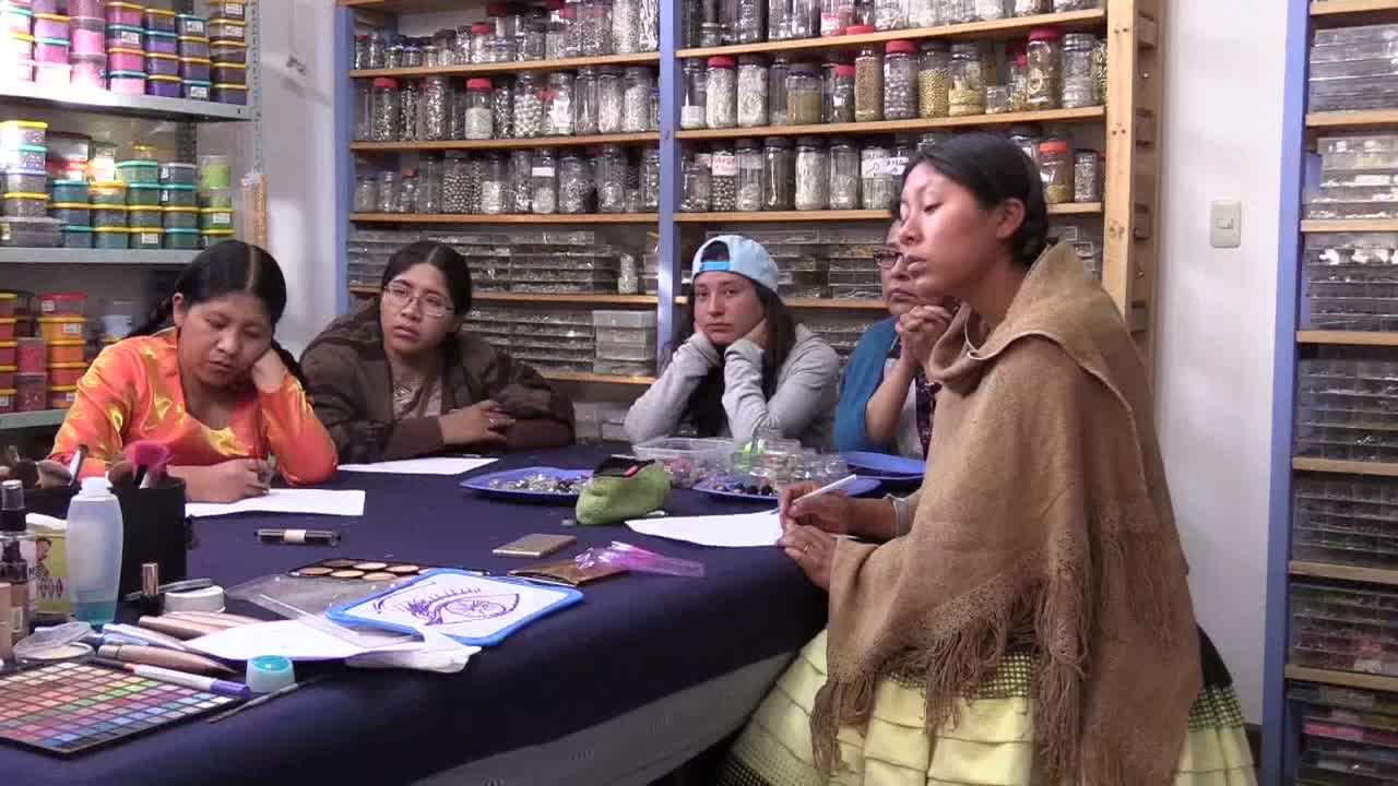 Las "cholitas" bolivianas desfilarán en París