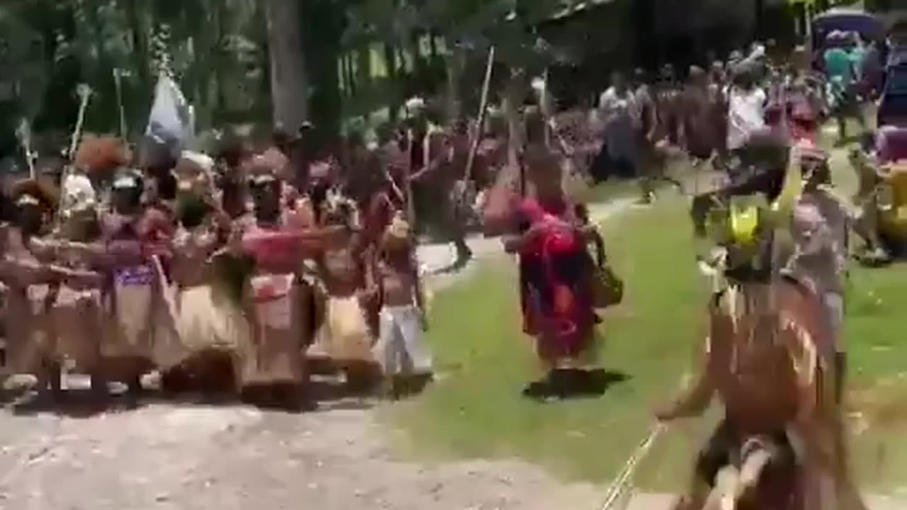 An indigenous tribe in Papua New Guinea dances in powerful support for Israel!