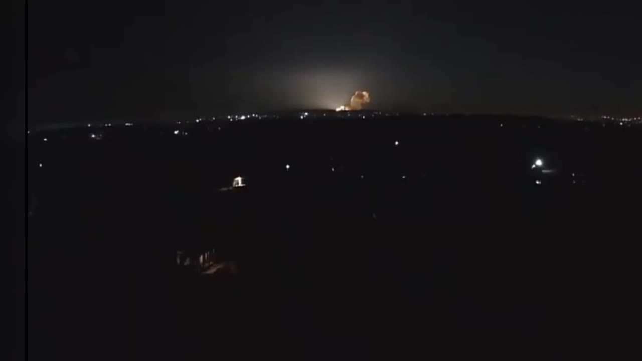 Russia attacks Ukraine, military structure explodes