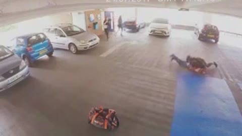 MMA Fighter Catches Car Thief