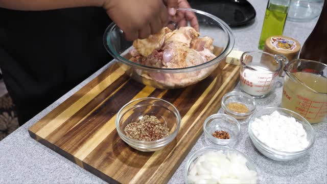 Comfort Food: Smothered Chicken and Gravy