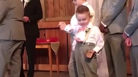 Children add some humor to a wedding! - Ring Bearer Fails