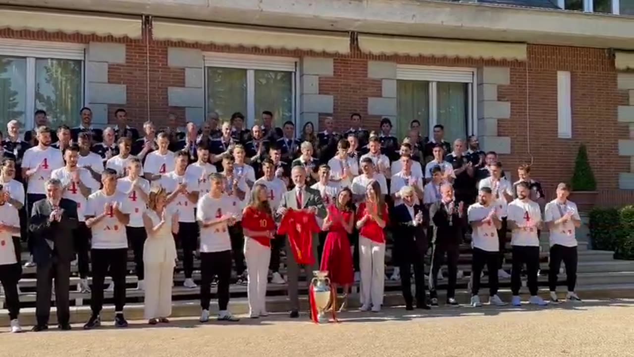 Se han reunido con los reyes, la princesa y la infanta