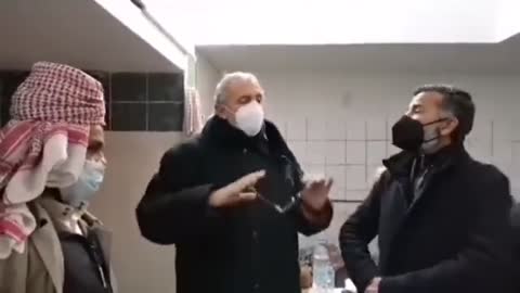 ΚΩΝΣΤΑΝΤΙΝΟΥ ΚΕΕΡΦΑ-"Άδειες για τζαμιά σε κάθε γειτονιά"