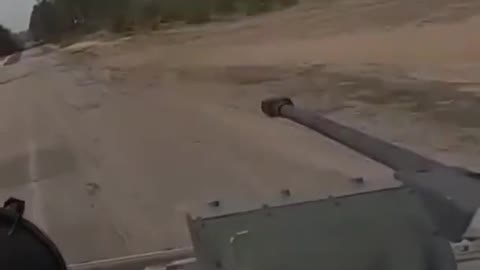 Russian BMP fires into the forest, where the Ukrainian army is entrenched