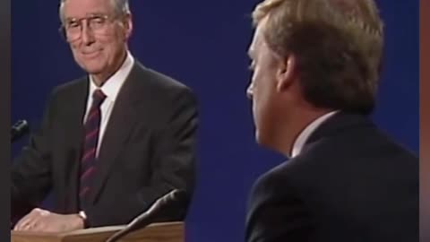 Are these the greatest mic drop responses in debate history?