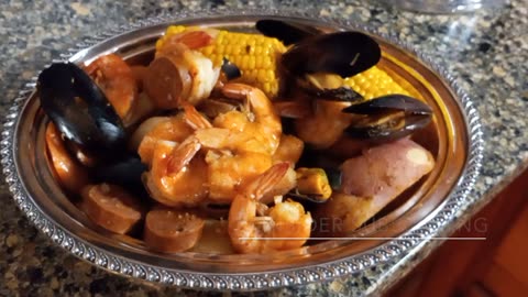 Cooking An ALDI's Seafood Boil