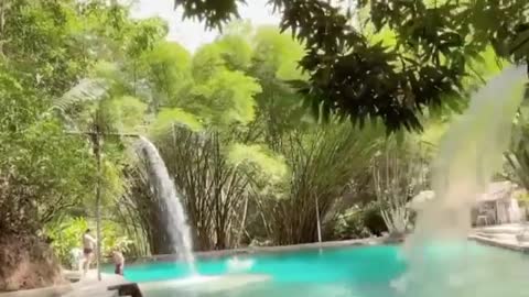 Where do these two streams of flowing water come from?