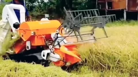 Agricultural harvesting machinery