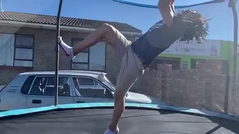 How to fall on trampoline