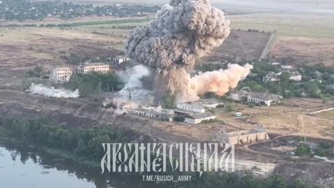 Russian airstrike with 4 FABs with UMPC on a Ukrainian Armed Forces facility. Right bank of Dnieper