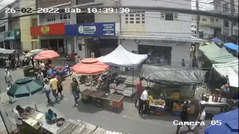 DUPLA TENTA ROUBAR ARMA DE POLICIAL EM ESPERANÇA, NA PB, E HOMEM SAI BALEADO