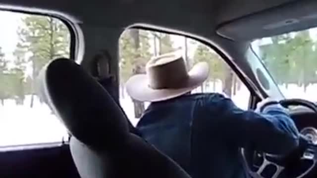 LaVoy Finucum's Death as he was shot by officers in Oregon
