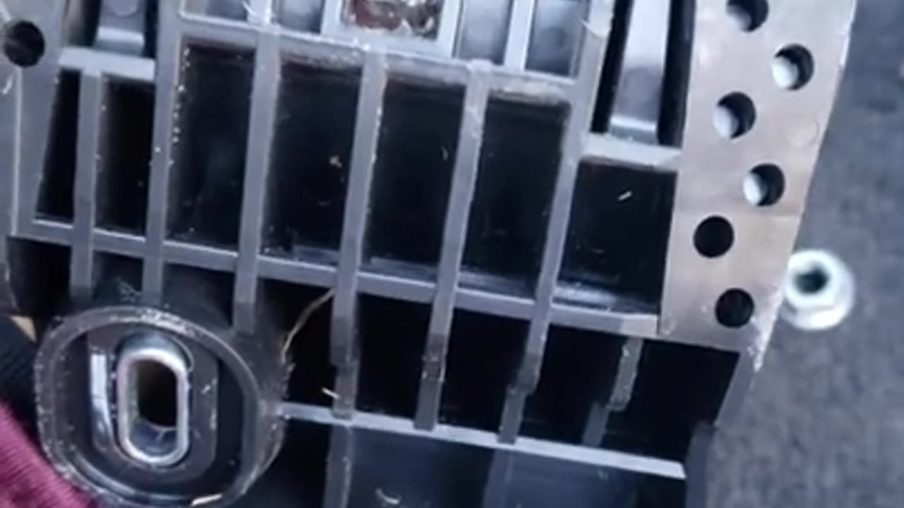 how to remove 2006 2011 Honda civic gas pedal. (8th gen civic si)