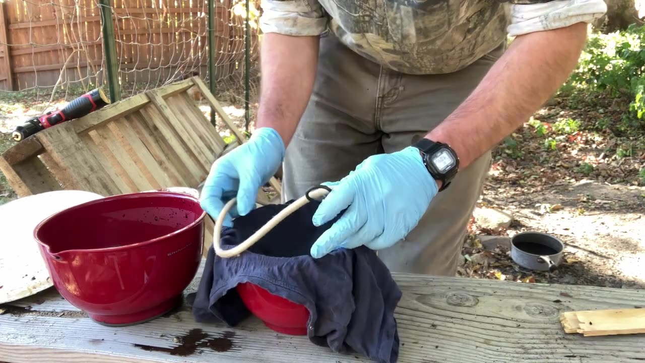 Making leather dye from walnut skins