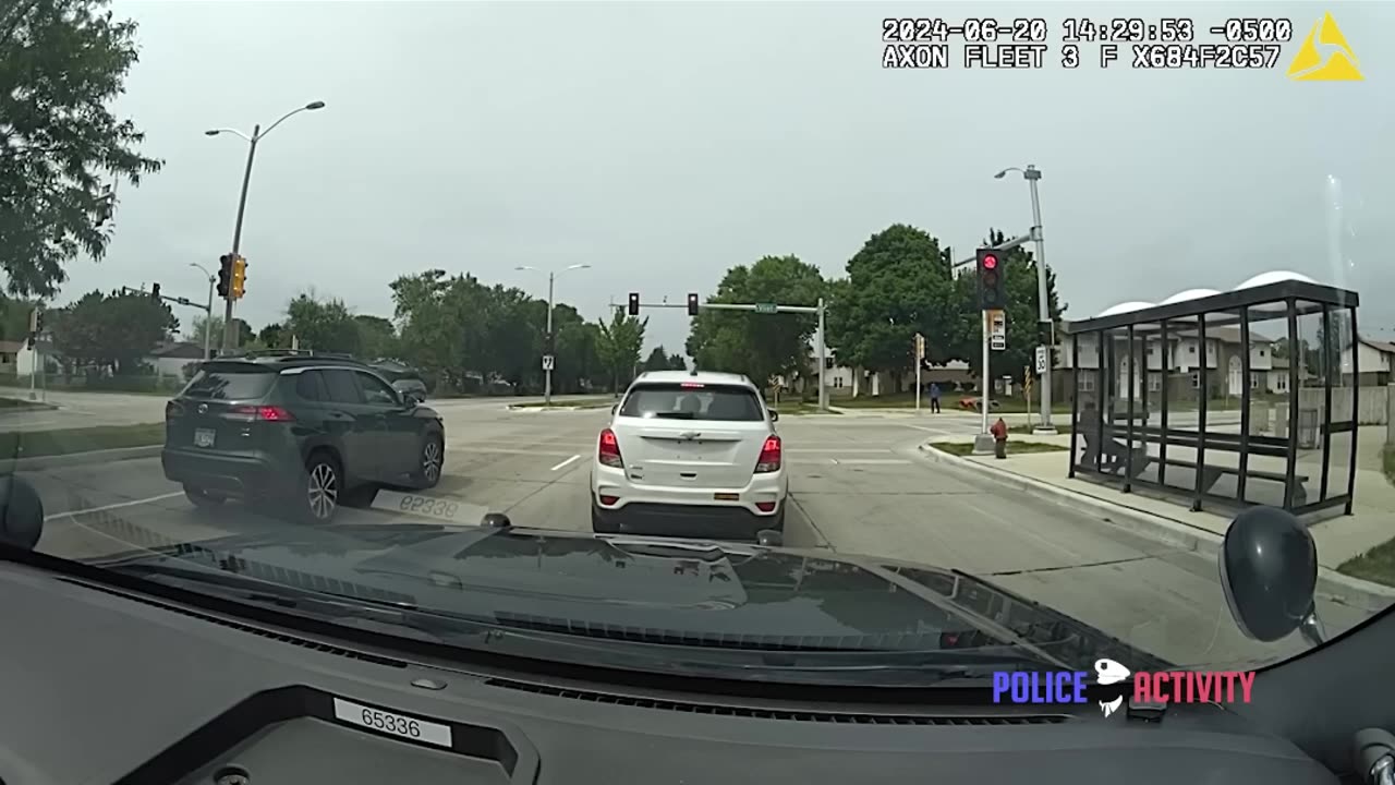 Milwaukee Police Officer Shoots Carjacking Suspects After Pursuit Part 1