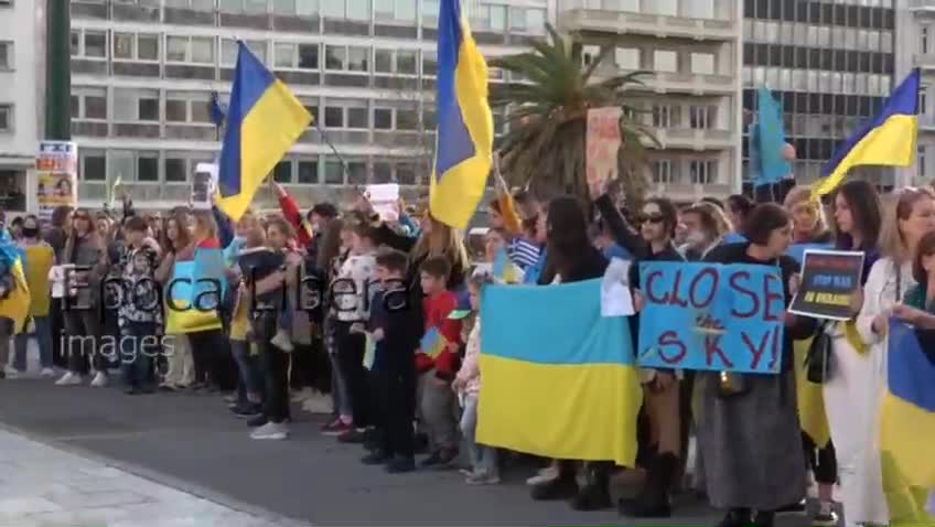 Řecko: Automobilový konvoj na podporu Ruska a Vladimíra Putina v Řecku