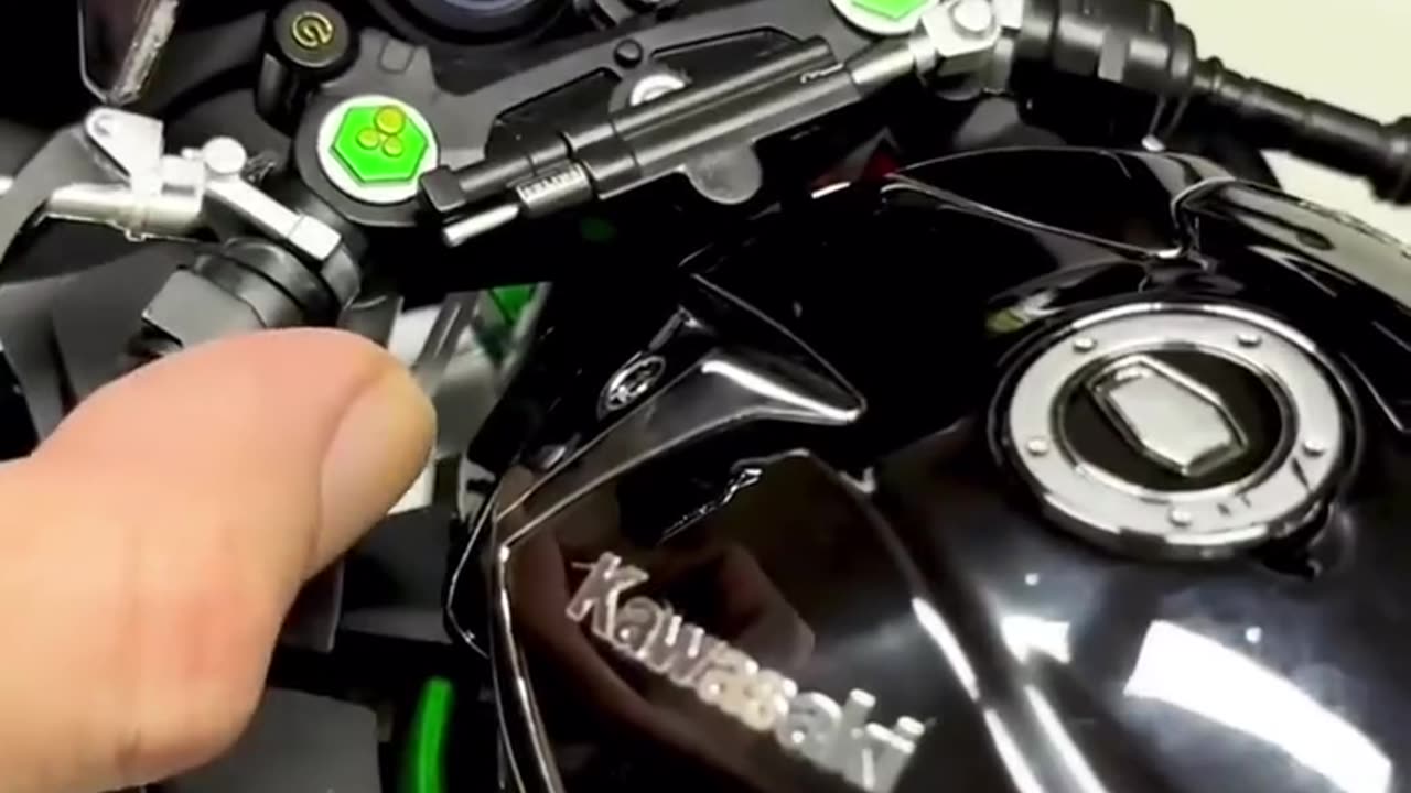 Kawasaki Ninja h2r model