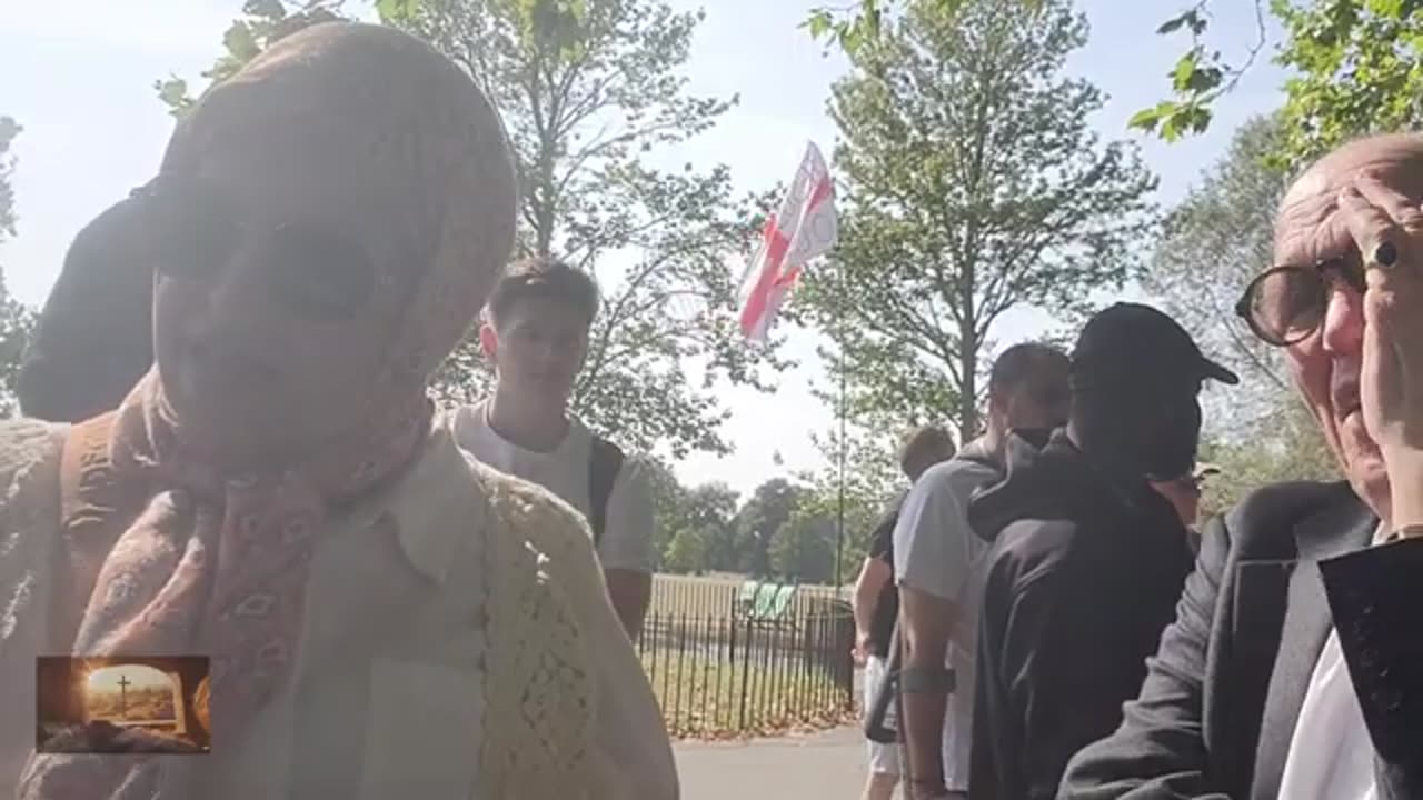 Muslim get taught about the real Isa