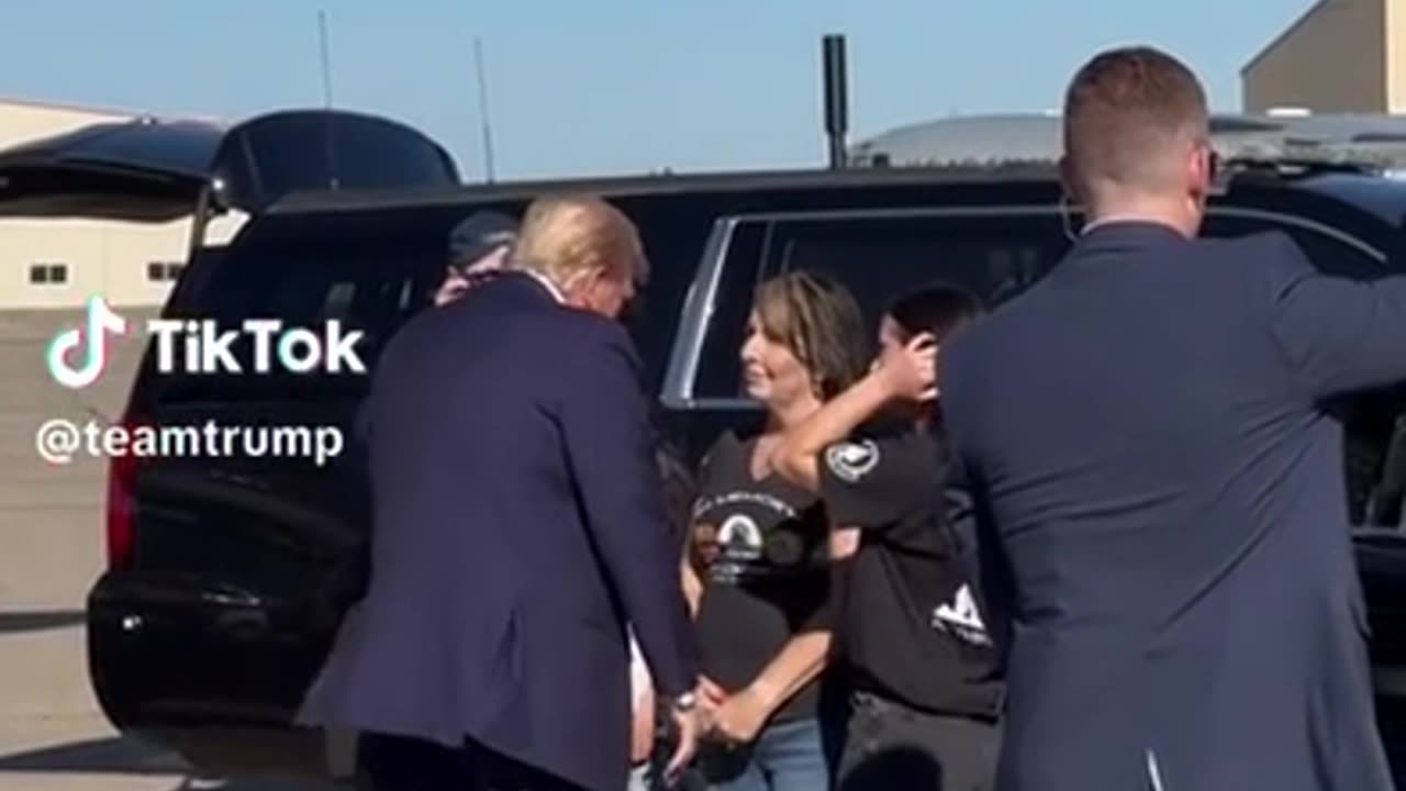 AMAZING: Trump Meets With The Family Of Corey Comperatore In Butler, PA