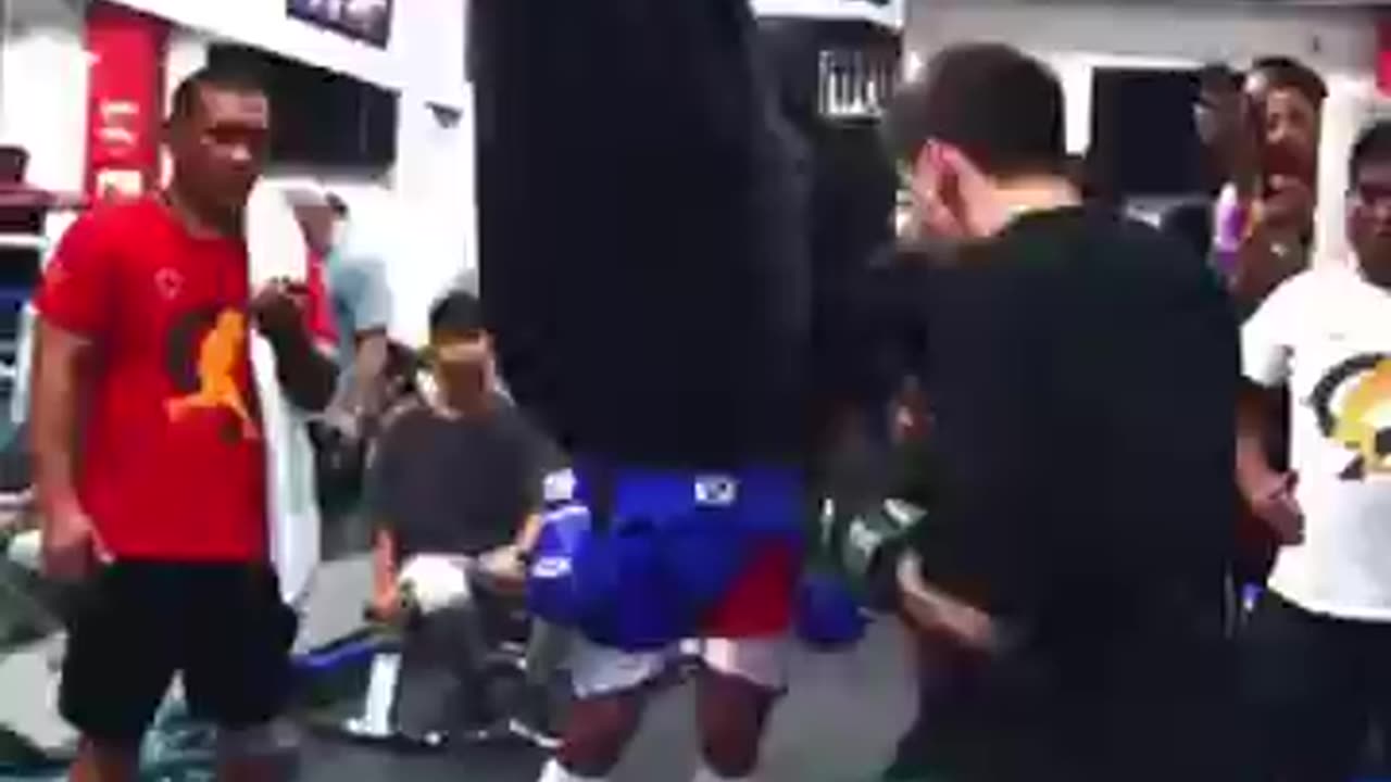 manny paquiao heavy bag challenge