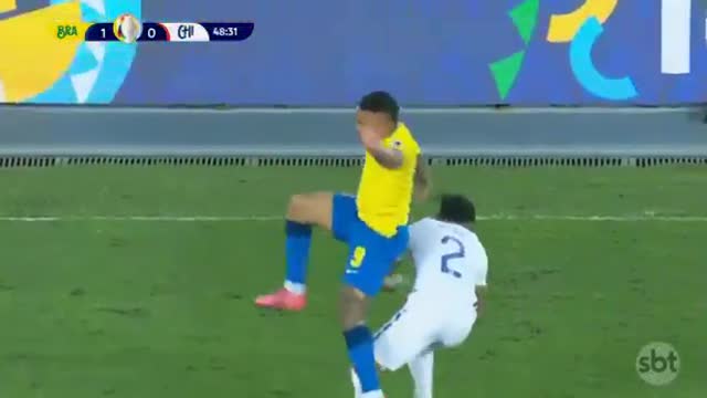 Patada asesina de Gabriel Jesús