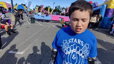 Spencer at World's Largest Bounce in Hicksville VID_20221008_150019