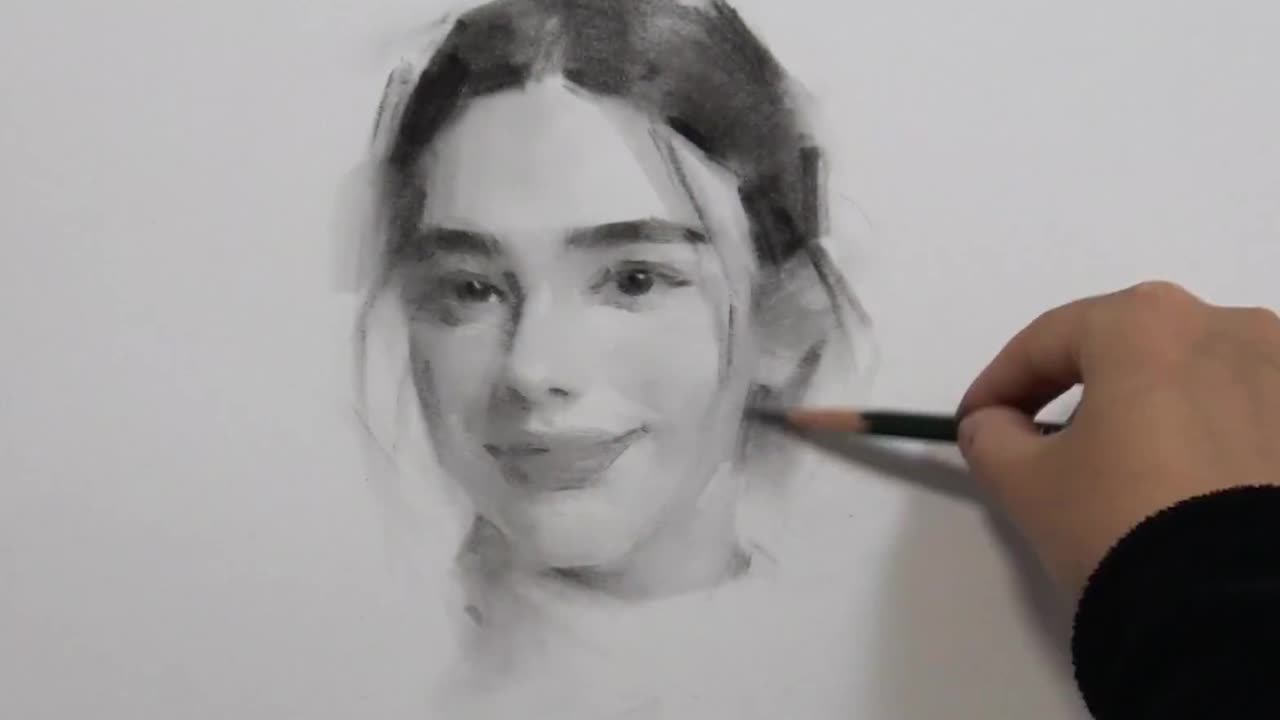 Draw a sketch of a girl's head portrait, the picture is very beautiful and suitable for learning IX