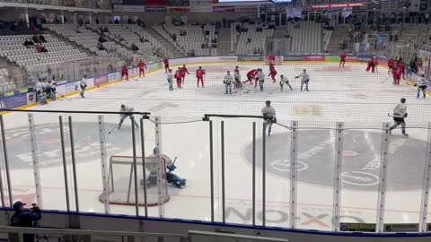 icehockey pre-game, nice time