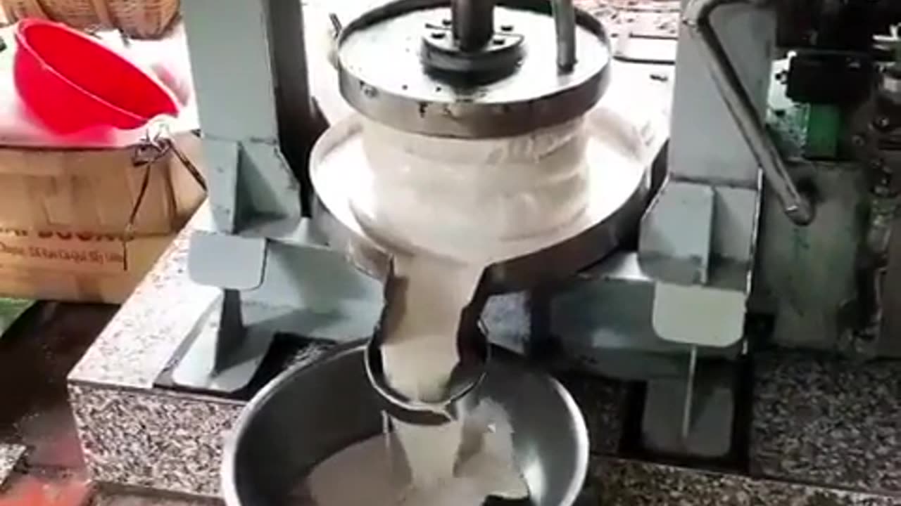 How coconut milk is made