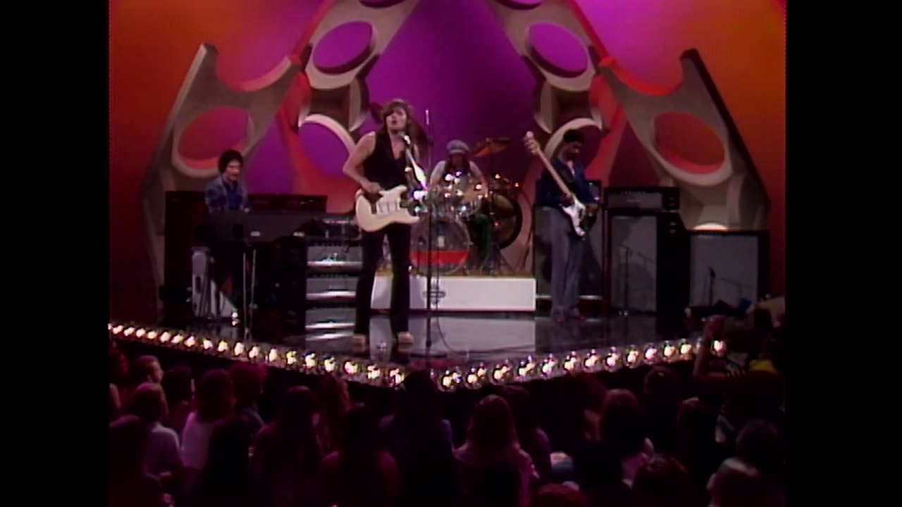 Livin' In The USA (Live) - The Steve Miller Band