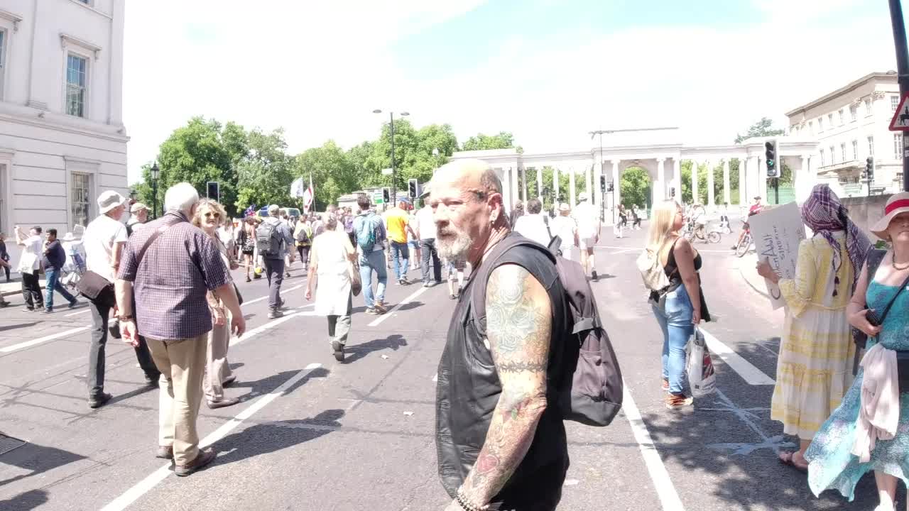 EXACTLY GEEZ, JOE JOHNSON REPORTS