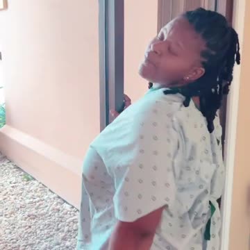 Two Women Celebrate Girl's Day In A Video At The 'Fetus Deleteus' Clinic And Twitter Is Disgusted