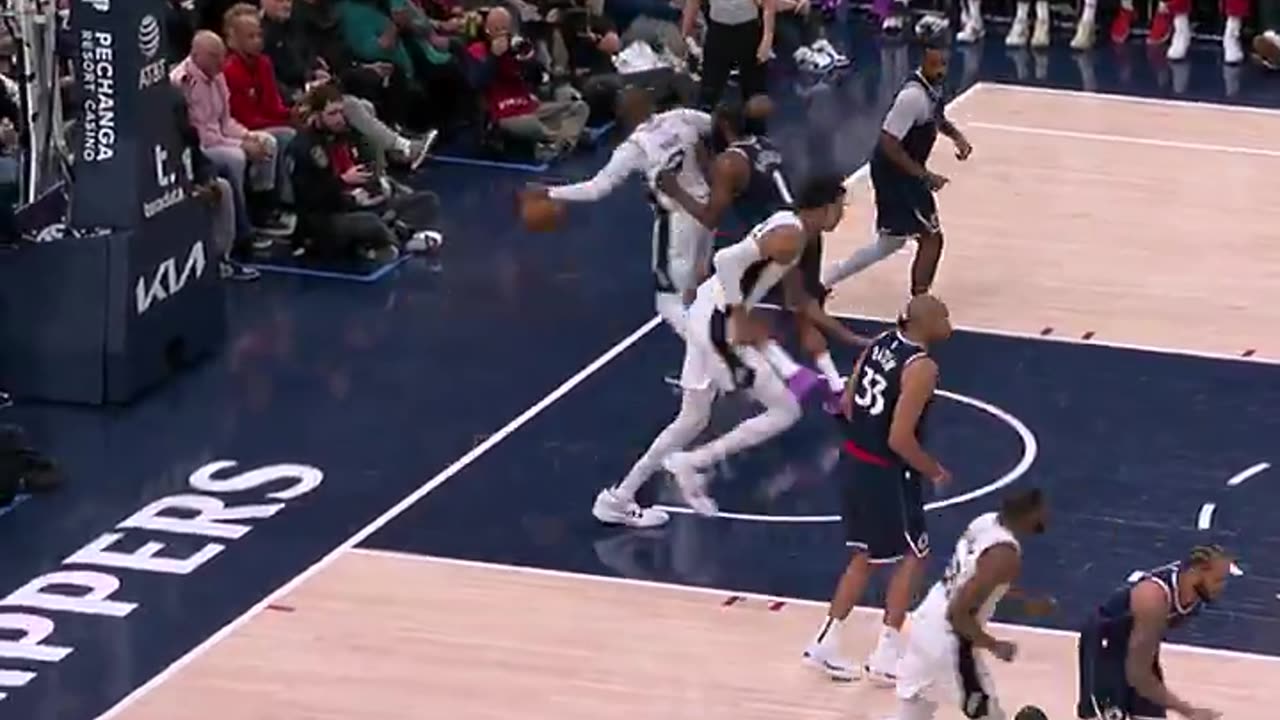 NBA - JUST STOP IT WEMBY 🤯 Back-side block on one end... ridiculous lob throwdown on the other!