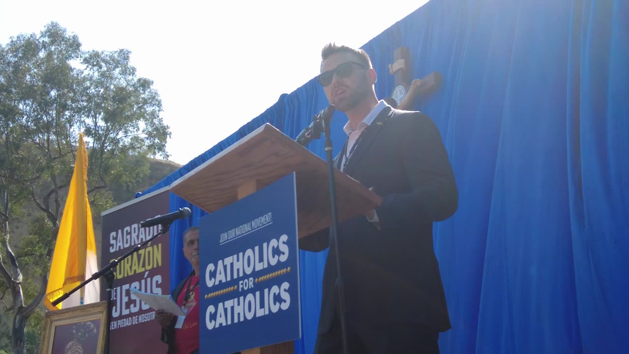 Jack Posobiec delivers a fearless speech, leading protesters against evil at Dodger’s Stadium