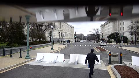 0672USCG00K25SouthBarricadeInbound_2021-01-06_11h39min08s987ms.mp4