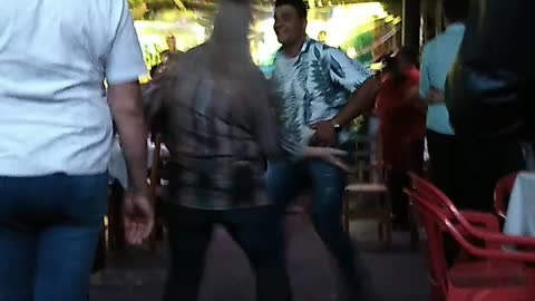 Bora pro baile que a coisa tá Boa