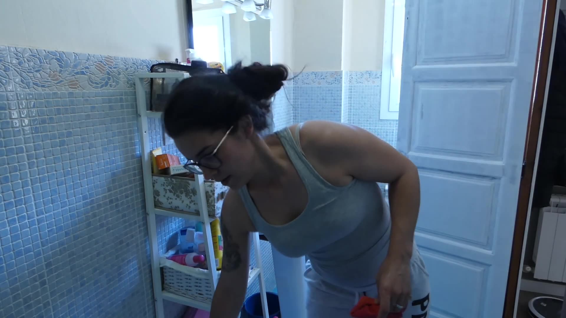 Black Whaletail while Cleaning