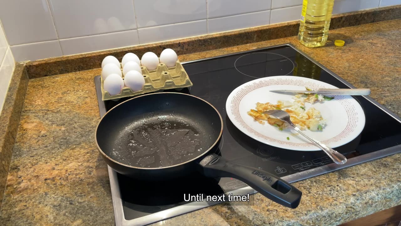 ASMR Bachelor's breakfast coffee with milk and fried eggs with cheese and fresh garlic 4K Stereo